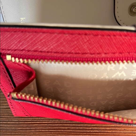 NWT Kate Spade Mikas pond pillbox Red Stacy Wallet - Picture 6 of 8